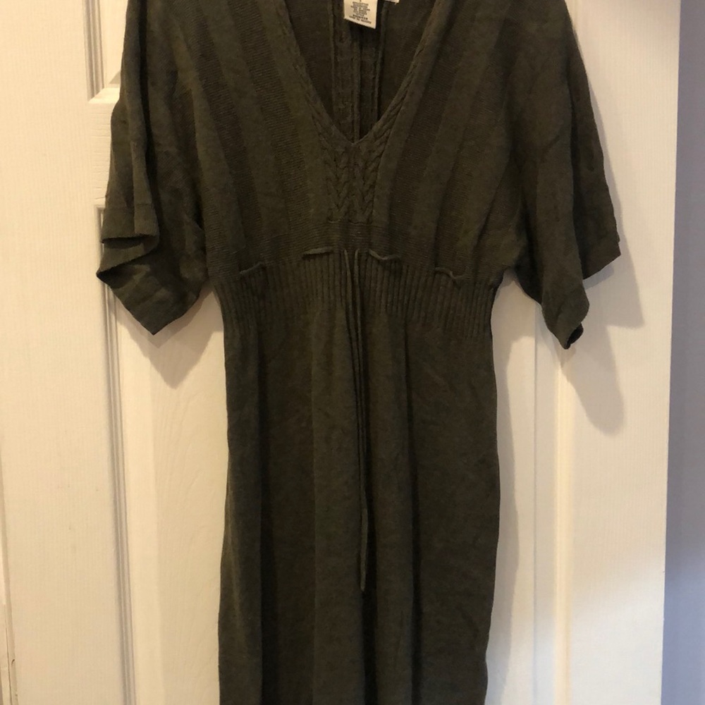 Size small dress_Max Studio_dark green